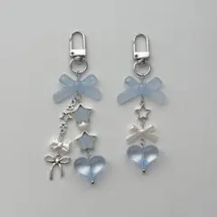 【503】ビーズキーホルダー ビーズストラップ y2k コレクトブック 水色