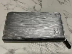 【極美品】ルイヴィトン　ジッパーウォレット　エピ　長財布　新型　限定モデル