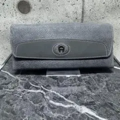 ロ*ン様 AIGNER レザー 長財布のサムネイル