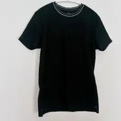 UNIQLO 【Lサイズ】ストライプ襟の黒Tシャツ　ユニクロ　カジュアル