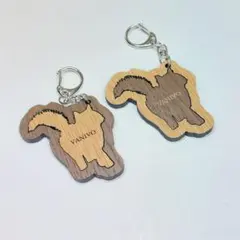 【ラッピング無料】名入れ 猫ちゃんキーホルダー　木製 猫型　長毛種