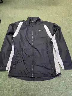 ナイロンジャケット黒