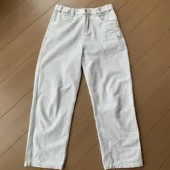 ホワイト ストレートレッグデニム ハイウエストSサイズ