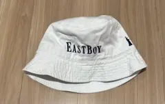 EASTBOY バケットハット ホワイト ロゴ刺繍 フリーサイズのサムネイル