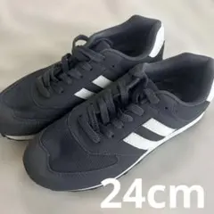 スニーカー24新品