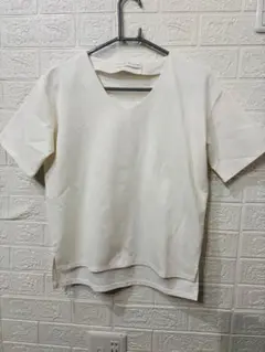 ミラノリブVネックTシャツ　SENSE OF PLACE