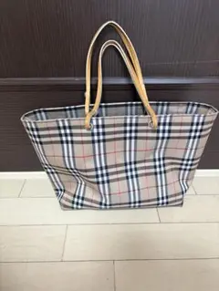 Burberryチェック柄トートバッグ