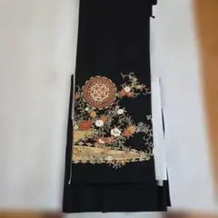 黒留袖 花柄刺繍