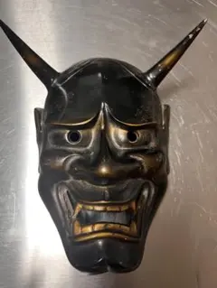 石見神楽面 誠之助作 額装 鬼面 魔除け 厄除け 石見神楽面 誠之助作 額装 鬼面 魔除け 厄除け - メルカリ