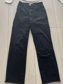 ZARA ブラック ハイウエスト　ストレートデニム EUR 32