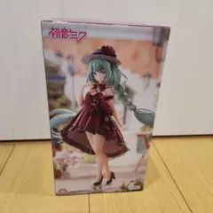 初音ミク フィギュア 赤いドレス