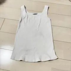 タンクトップ 白　ジーナシス
