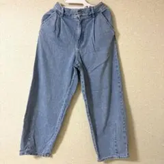 GU ジーンズ 150サイズ