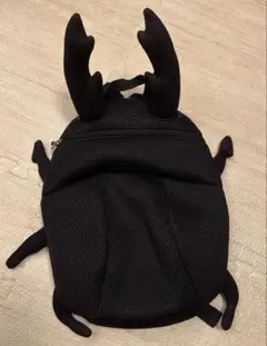 【超美品】クワガタ　虫型メッシュリュック ブラック　子供用