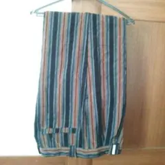 グレー、ブラック、ブラウン色ストライプ柄