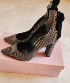 DAIANA　パンプス　23センチ