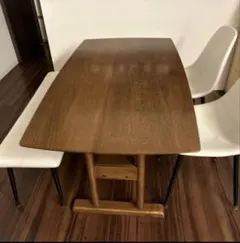 ダイニングテーブル チェア