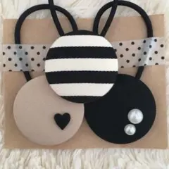 くるみボタン　ハンドメイド　ヘアゴム