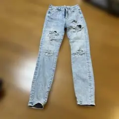 ライトブルー ダメージデニム スリムフィット