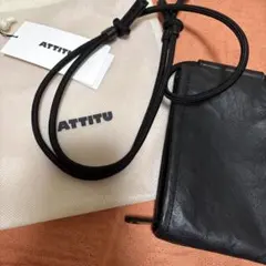 土屋鞄　ATTITU スマホケース　ユニセックスのサムネイル