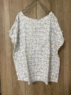 USED★ナチュラルランドリー★ステンシル風花柄カットソーのサムネイル