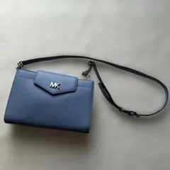 【マイケルコース】着脱可チェーンショルダーバッグ　サマーブルー　シルバーロゴ