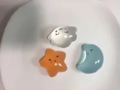 NO44 夜光蓄光　可愛い透明感ある夜光星、月、雲　立体デコパーツ3個まとめ売り