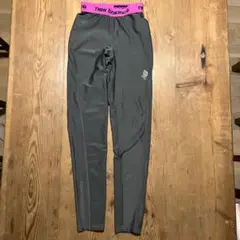 new balance グレータイツ ピンクウエストバンド