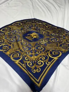 美品）VERSACE クッション3個セット - メルカリ