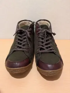 モーブス　ハイカットスニーカー