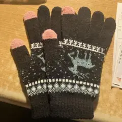 ニット手袋 雪柄 動物柄 黒とピンク