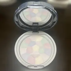 キャンメイク イルミネイティングフィニッシュパウダー Abloom 01