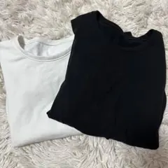 UNIQLO 超極暖　ホワイト・ブラック 長袖Tシャツ 2枚セット　Sサイズ