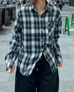 yolo チェック柄 長袖シャツ ブラック ホワイトのサムネイル
