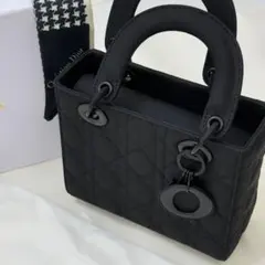 【早い者勝ち】Christian Dior ブラックキルティングショルダーバッグ