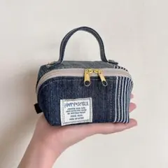 147♡デニムリメイク・ぱかっと開く持ち手付き立体ミニポーチ✧︎*。