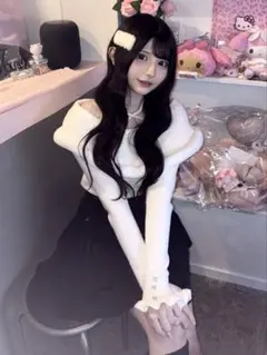 pium ファー付きオフショルフェザーニット