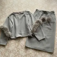 美品B ability 取外しフォックスファー付スカートセットアップ38グレー