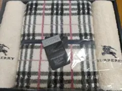 送料無料/新品未使用/バーバリーバスタオル1枚+フェイスタオル2枚