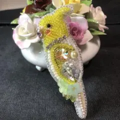 ビーズ刺繍ブローチorバッグチャーム☆オカメインコ☆ハンドメイドアクセサリー