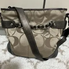 COACHシグネチャーチェーンダッフルショルダーバッグコーチショルダーバック