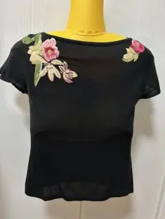 KEITA MARUYAMA サイズ1 黒 半袖ニットトップス　梅　桜 KEITA MARUYAMA 2022 Autumn & Winterコレクションを発表 | 株式会社