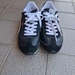 PUMA SPEEDER スニーカー 黒のサムネイル