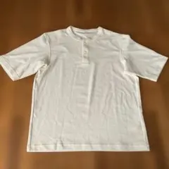 UNIQLO Tシャツ