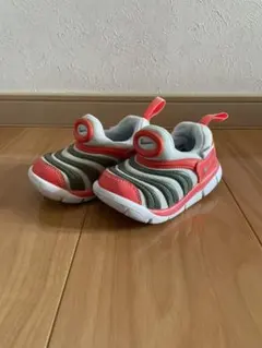 NIKE ダイナモ　フリー　12㌢