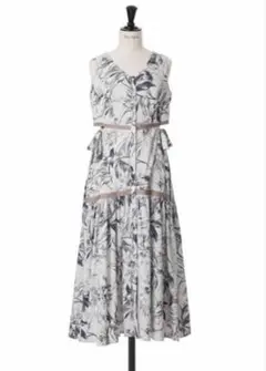 Her lip to Floral Cut-Out Long Dress
