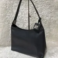 PELLE BORSA トートバッグ　ハンドバッグ　肩掛け可能