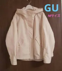 美品 GU マウンテンパーカー フード付き ジャンパー Mサイズ