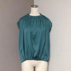 テチチ フレンチスリーブ ゴム入り ブラウス グリーン