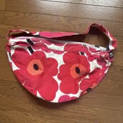 新品　marimekkoマリメッコ　ショルダーバッグ　青　ウニッコ　レッド　花柄